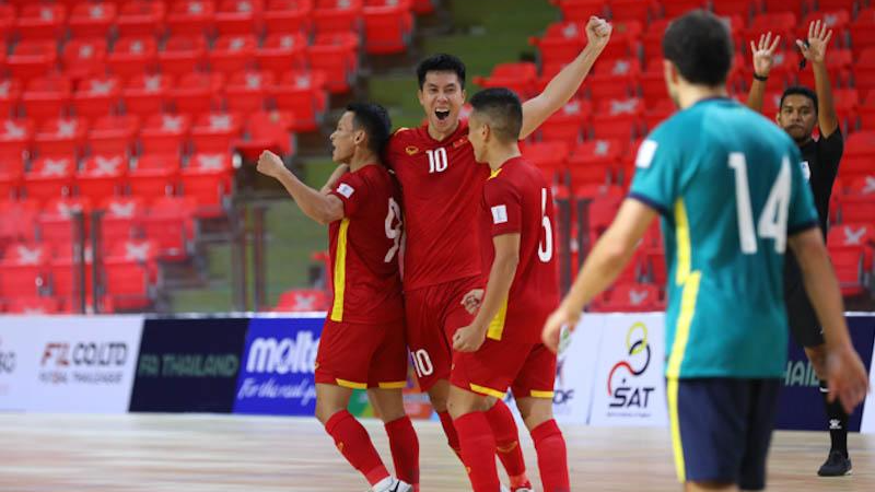 ĐT futsal Việt Nam chính thức giành vé vào bán kết giải Đông Nam Á 2022 với 7 điểm sau vòng bảng.