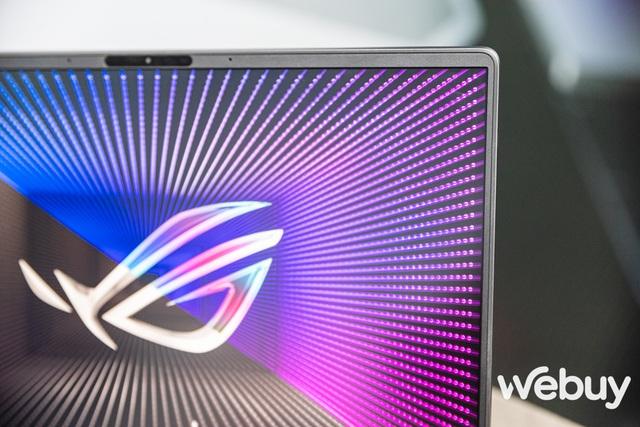 Cận cảnh ASUS Zephyrus G14 2022: Nâng cấp từ trong ra ngoài, mạnh mẽ và "wibu" hơn, giá từ 51 triệu đồng - Ảnh 17. Cận cảnh ASUS Zephyrus G14 2022: Nâng cấp từ trong ra ngoài, mạnh mẽ và "wibu" hơn, giá từ 51 triệu đồng - Ảnh 17.