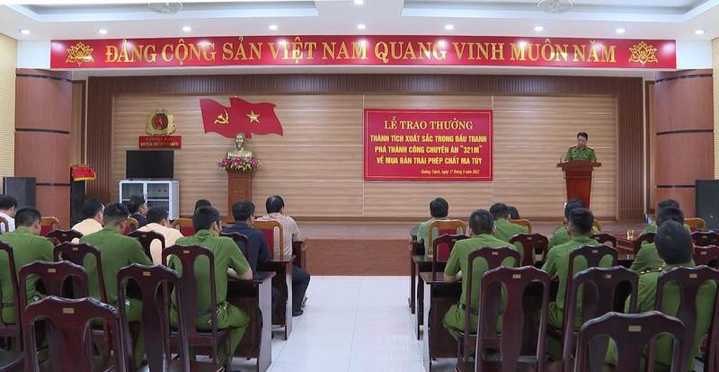 Phá thành công Chuyên án ma túy lớn, Chủ tịch UBND huyện thưởng nóng ảnh 3