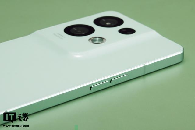 Mở hộp OPPO Reno8 Pro+ trước ngày ra mắt: Thiết kế đẹp, cấu hình mạnh, camera "ngon" như Find X5 Pro? - Ảnh 7. Mở hộp OPPO Reno8 Pro+ trước ngày ra mắt: Thiết kế đẹp, cấu hình mạnh, camera "ngon" như Find X5 Pro? - Ảnh 7.