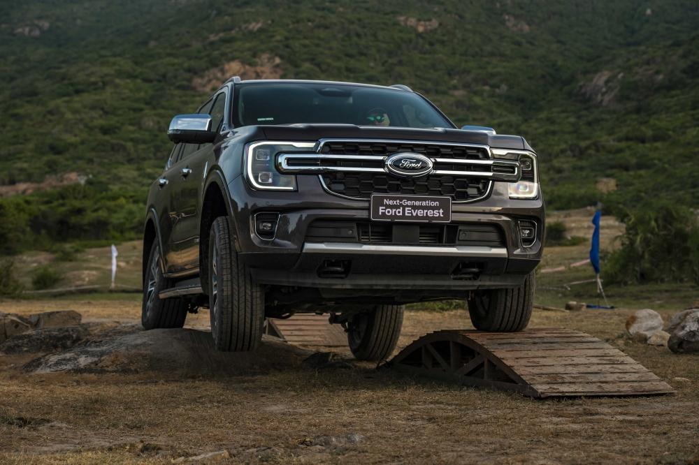 Ford Everest thế hệ mới - Làm chủ cuộc sống theo cách riêng của bạn