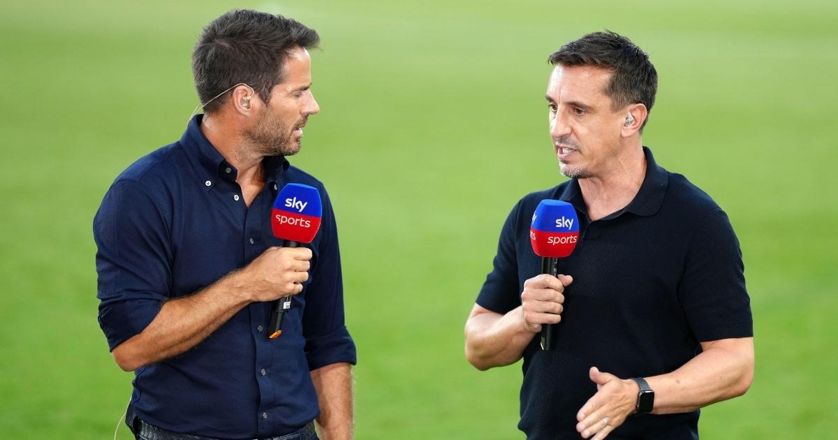 Cựu hậu vệ Gary Neville (phải) dự báo sẽ mất nhiều thời gian để Man United trở lại. Ảnh: Sky Sports