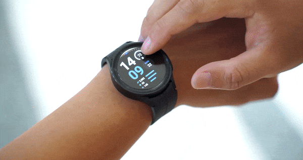 Trên tay Galaxy Watch5 Pro: Vỏ titan cứng cáp, kính phủ sapphire, pin 3 ngày và sạc nhanh hơn - Ảnh 10. Trên tay Galaxy Watch5 Pro: Vỏ titan cứng cáp, kính phủ sapphire, pin 3 ngày và sạc nhanh hơn - Ảnh 10.
