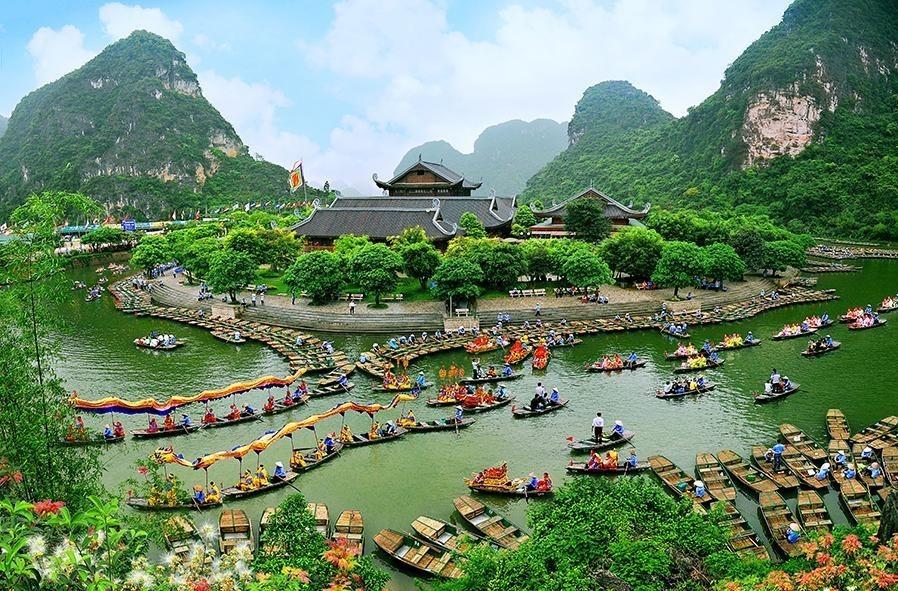 Tin văn hóa trong tuần: Festival Tràng An kết nối di sản - Ninh Bình 2022