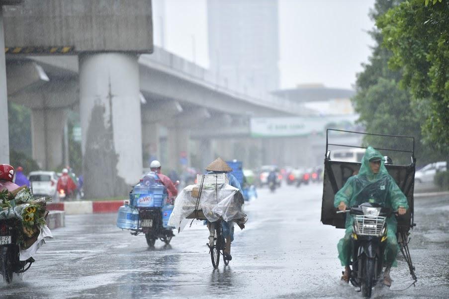 Dự báo thời tiết 7.10: Miền Bắc có mưa rào và dông gián đoạn trong ngày