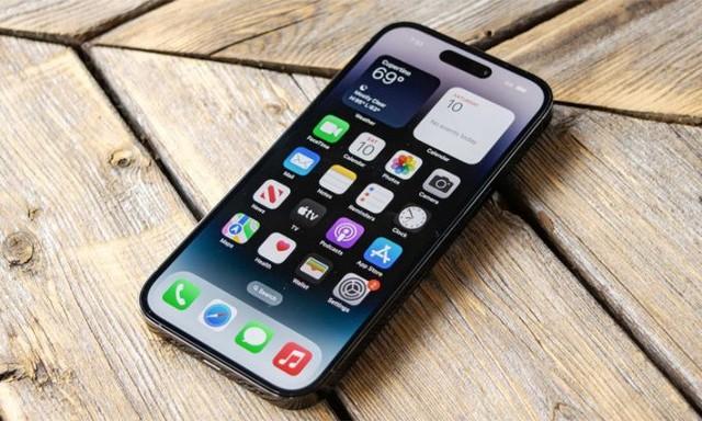 iPhone 14 vừa mở cọc đã loạn giá bán, thấp nhất chỉ từ 17 triệu đồng - Ảnh 2.