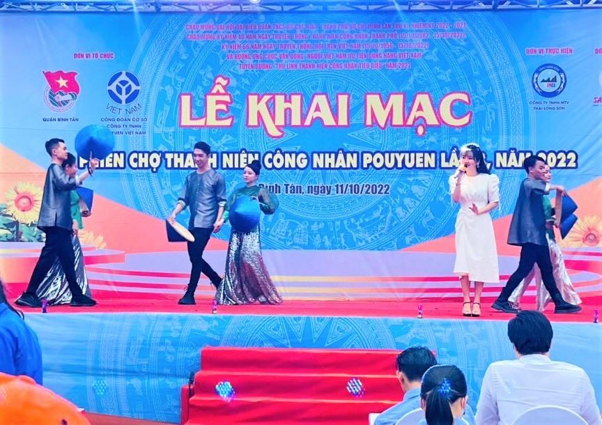 Cần các chương trình văn hóa nghệ thuật lưu động phục vụ công nhân