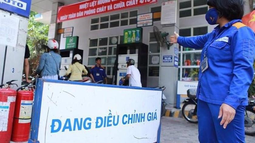 'Điểm danh’ các doanh nghiệp đầu mối không gửi thông tin về chi phí ‘nhập’ xăng dầu ảnh 1