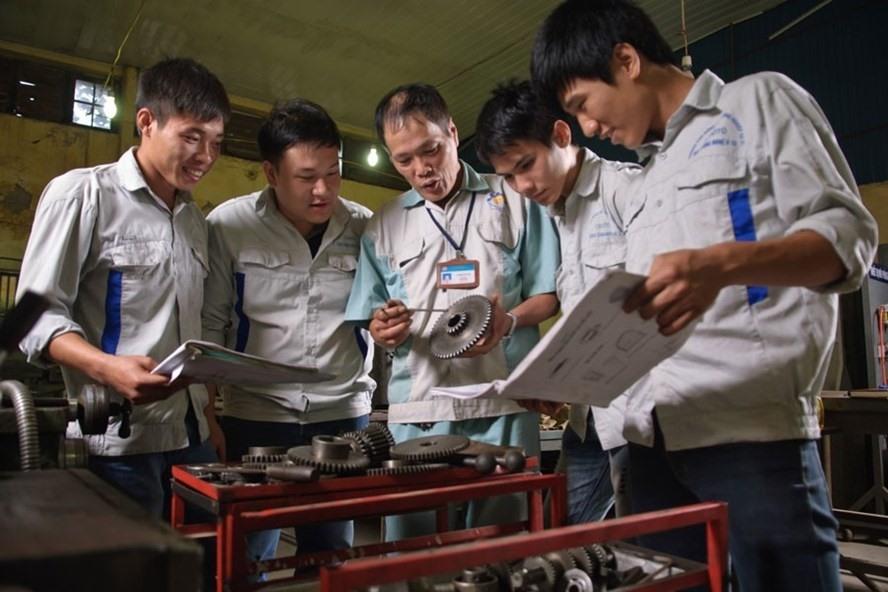 Trường giáo dục nghề nghiệp có cấp giấy chứng nhận tốt nghiệp THPT?