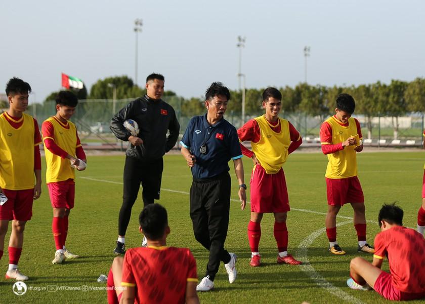 U20 Việt Nam thua Dubai City FC 0-1 trong trận “tổng duyệt” ảnh 2