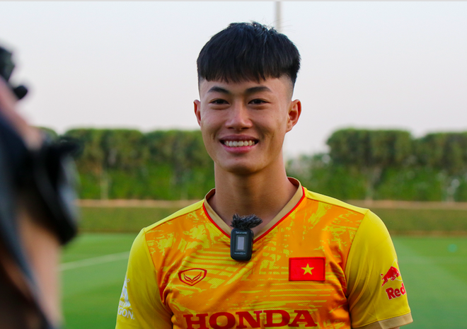 Văn Trường tiết lộ điều đặc biệt về HLV Troussier ảnh 1