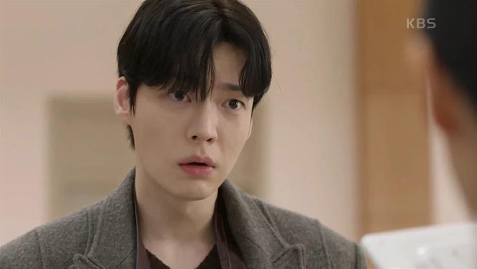 Nhưng biểu cảm của Ahn Jae Hyun bị chê đơ cứng, một màu. Ảnh: Nhà sản xuất KBS