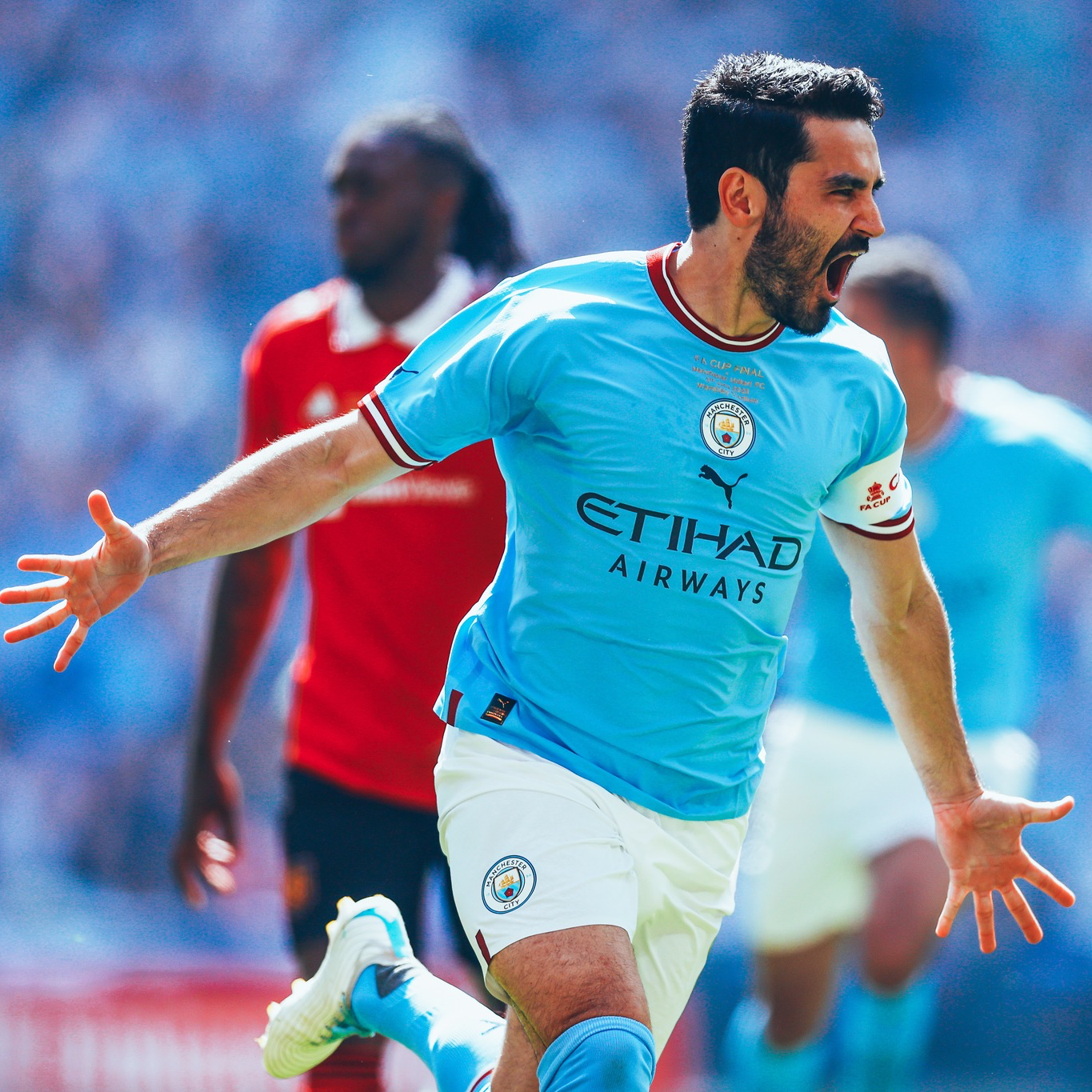 Gundogan lập cú đúp vào lưới Man United ở chung kết FA Cup. Ảnh: MCFC.