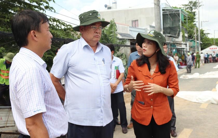 Chủ tịch UBND An Giang khảo sát khu vực sạt lở trên địa bàn tỉnh  ảnh 2