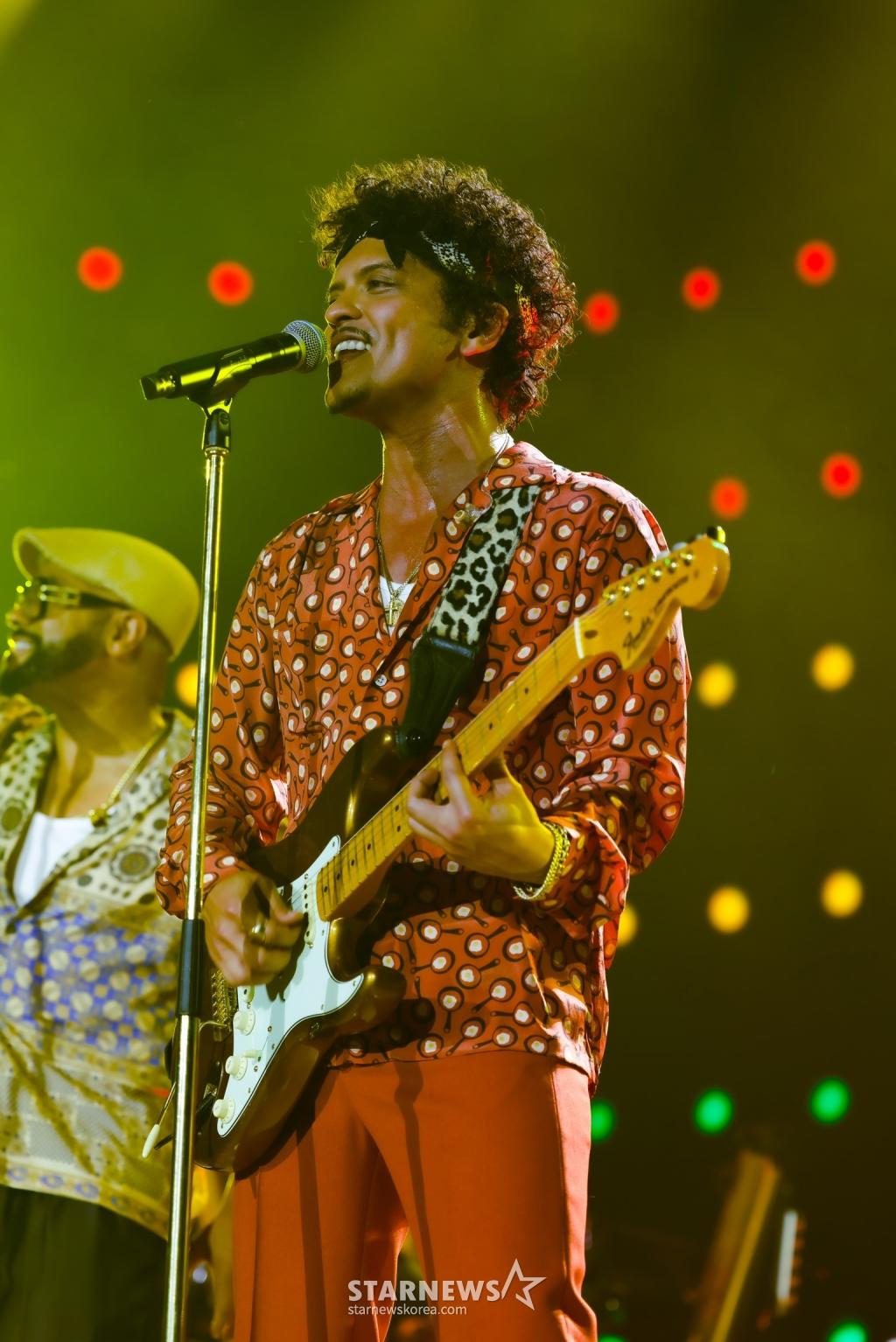 Bruno Mars trở lại Hàn Quốc sau 9 năm kể từ 2014. Ảnh: Star News