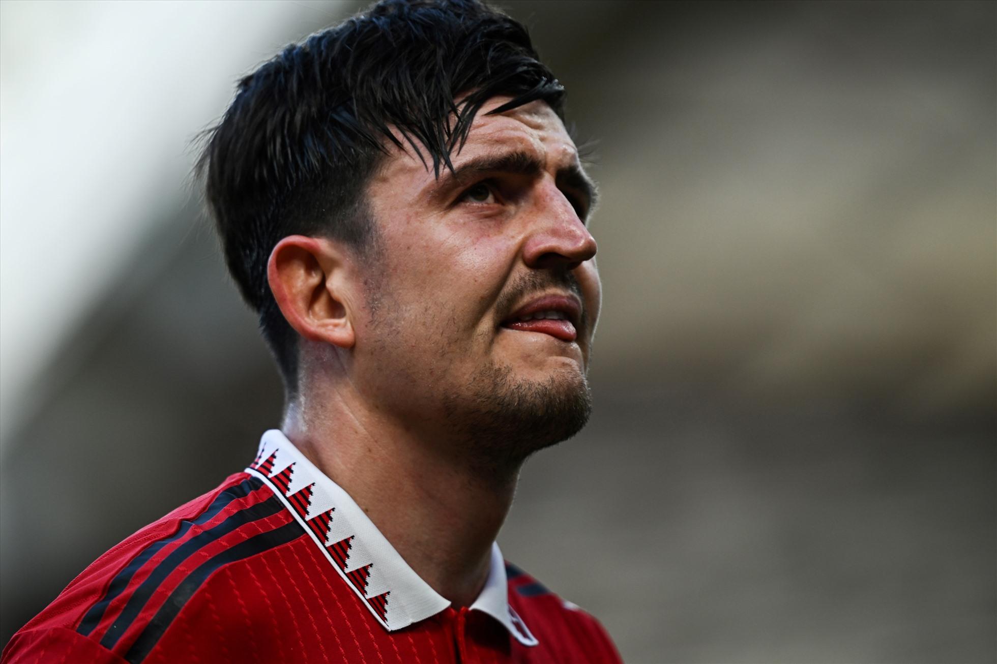 Harry Maguire nói muốn ở lại, Ten Hag có muốn bán cũng không được. Ảnh: AFP