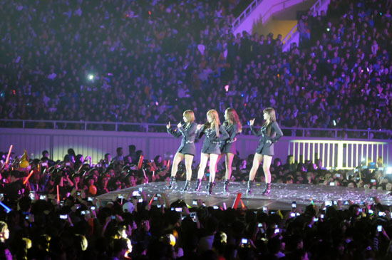 Miss A biểu diễn tại chương trình Kpop Festival