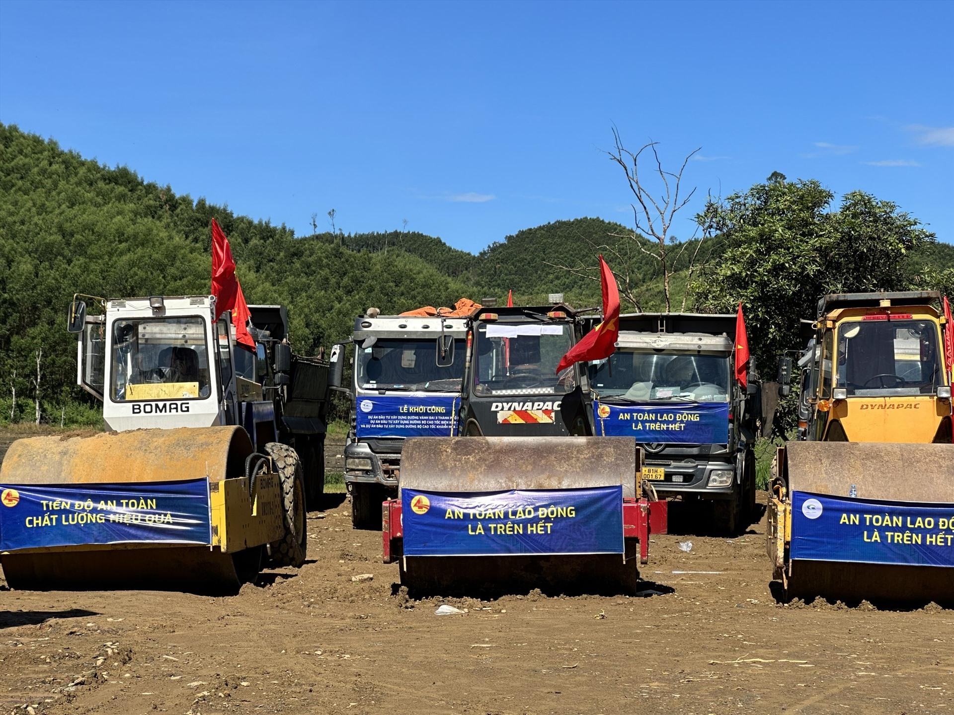 Trong quá trình thi công, chủ đầu tư gặp khá nhiều khó khăn trong công tác bồi thường, giải phóng mặt bằng. Ảnh: Bảo Trung