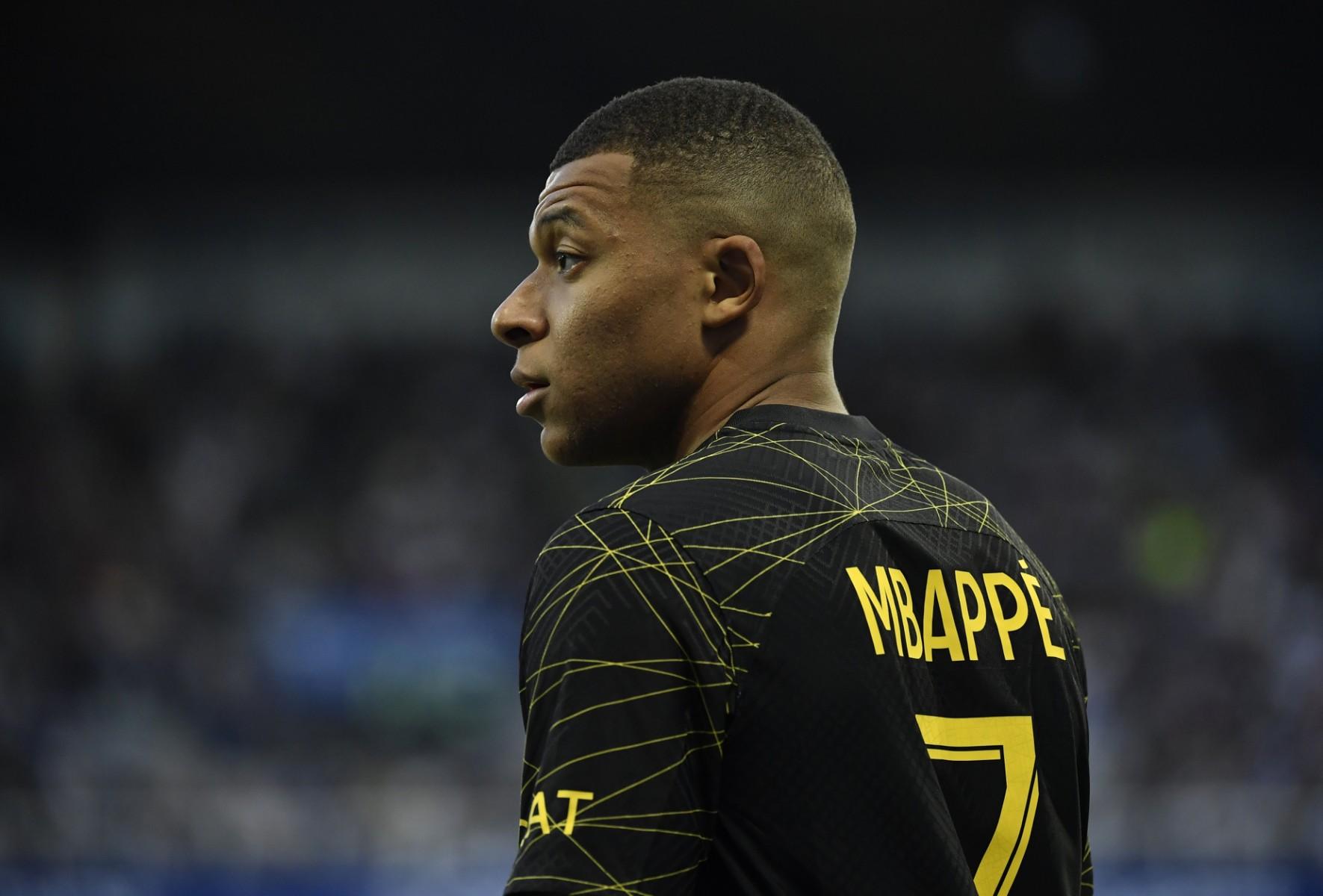 Mbappe đang có những phát biểu gây chia rẽ PSG.  Ảnh: AFP