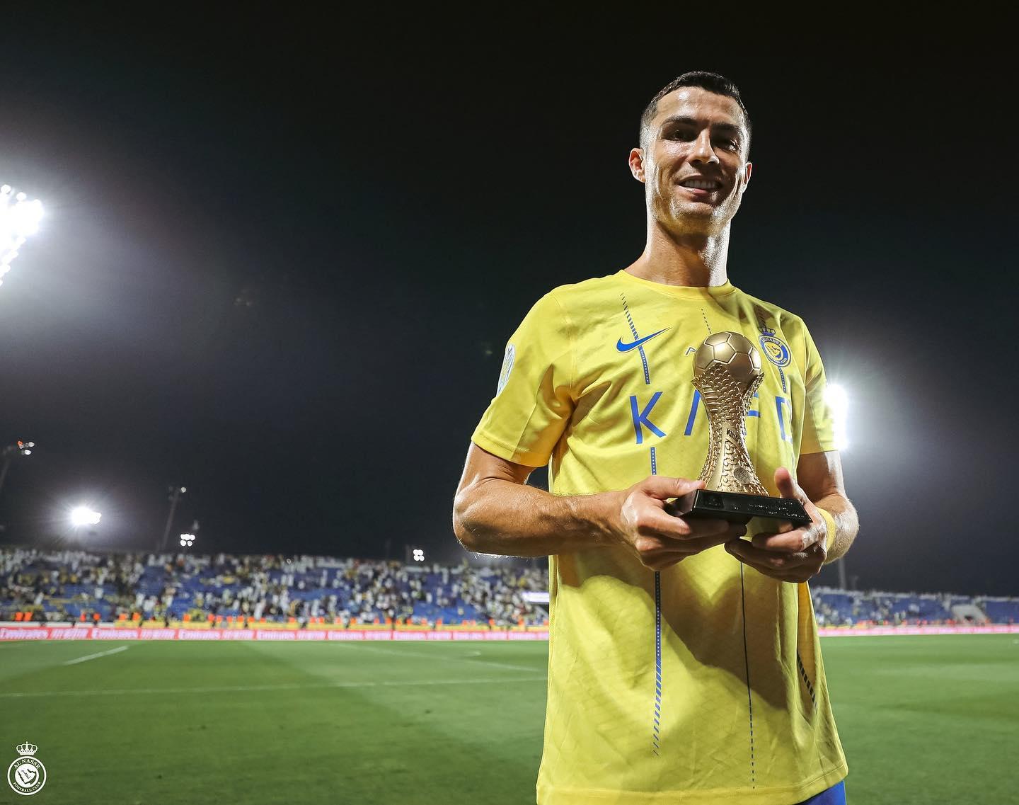 Ronaldo đưa Al-Nassr vào chung kết Arab Club Champions Cup