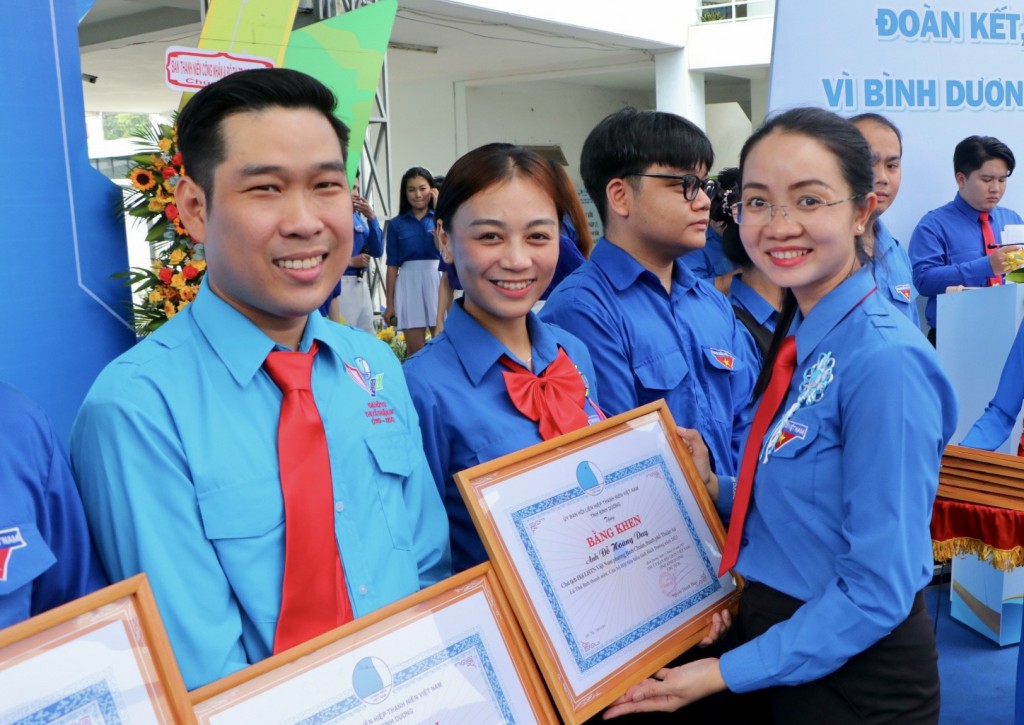 Bình Dương: Họp mặt Kỷ niệm 67 năm Ngày Truyền thống Hội Liên hiệp Thanh niên Việt Nam