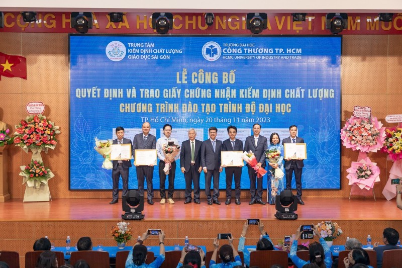 Trường Đại học Công Thương TP. Hồ Chí Minh có thêm 8 chương trình đạt chuẩn kiểm định chất lượng giáo dục