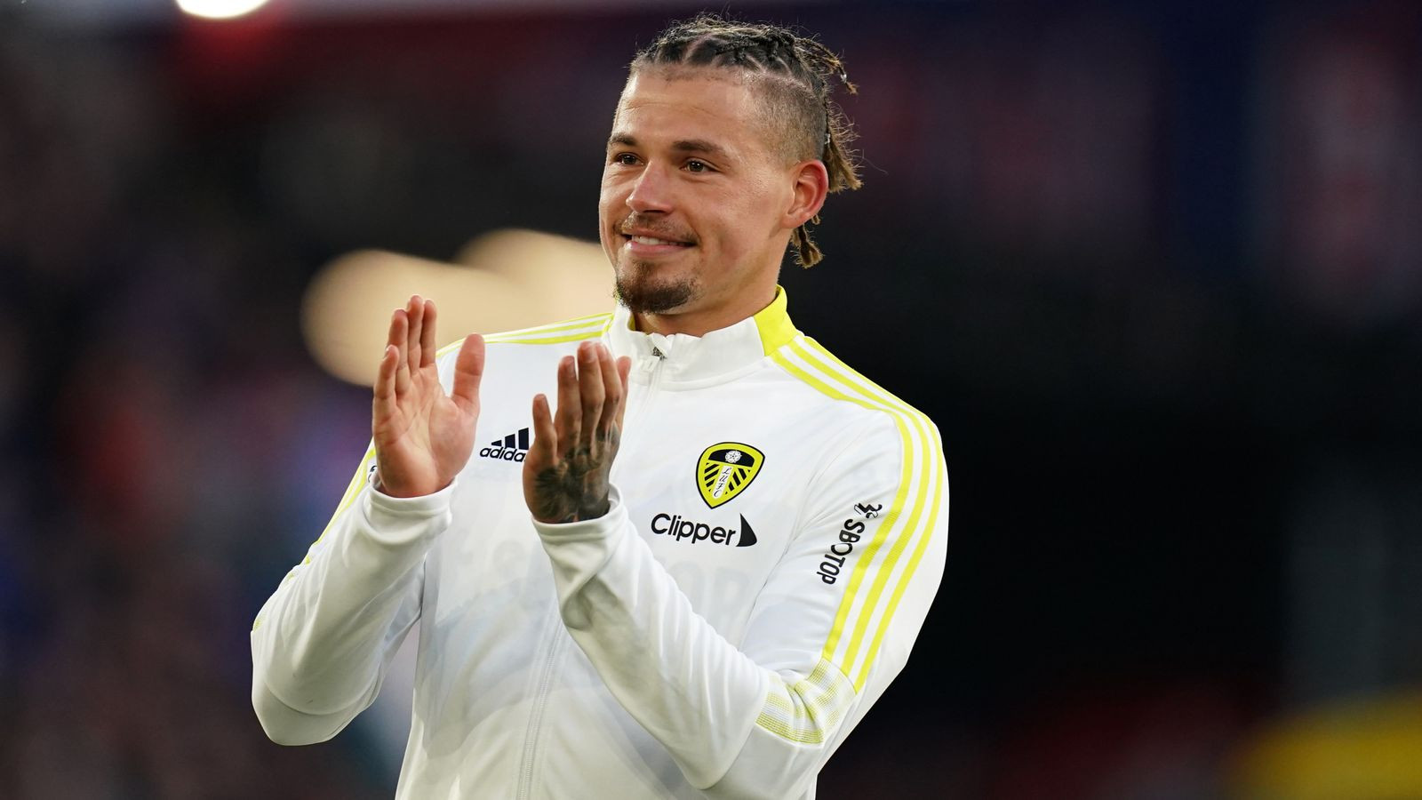 Kalvin Phillips từng là một trong những tiền vệ hàng đầu Premier League khi khoác áo Leeds.  Ảnh: AFP