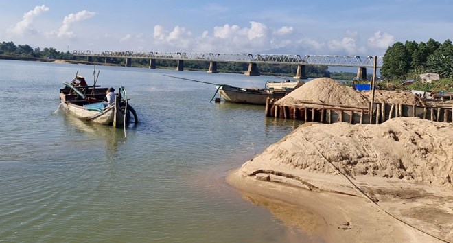 Cát tặc ở Quảng Ngãi lại lộng hành