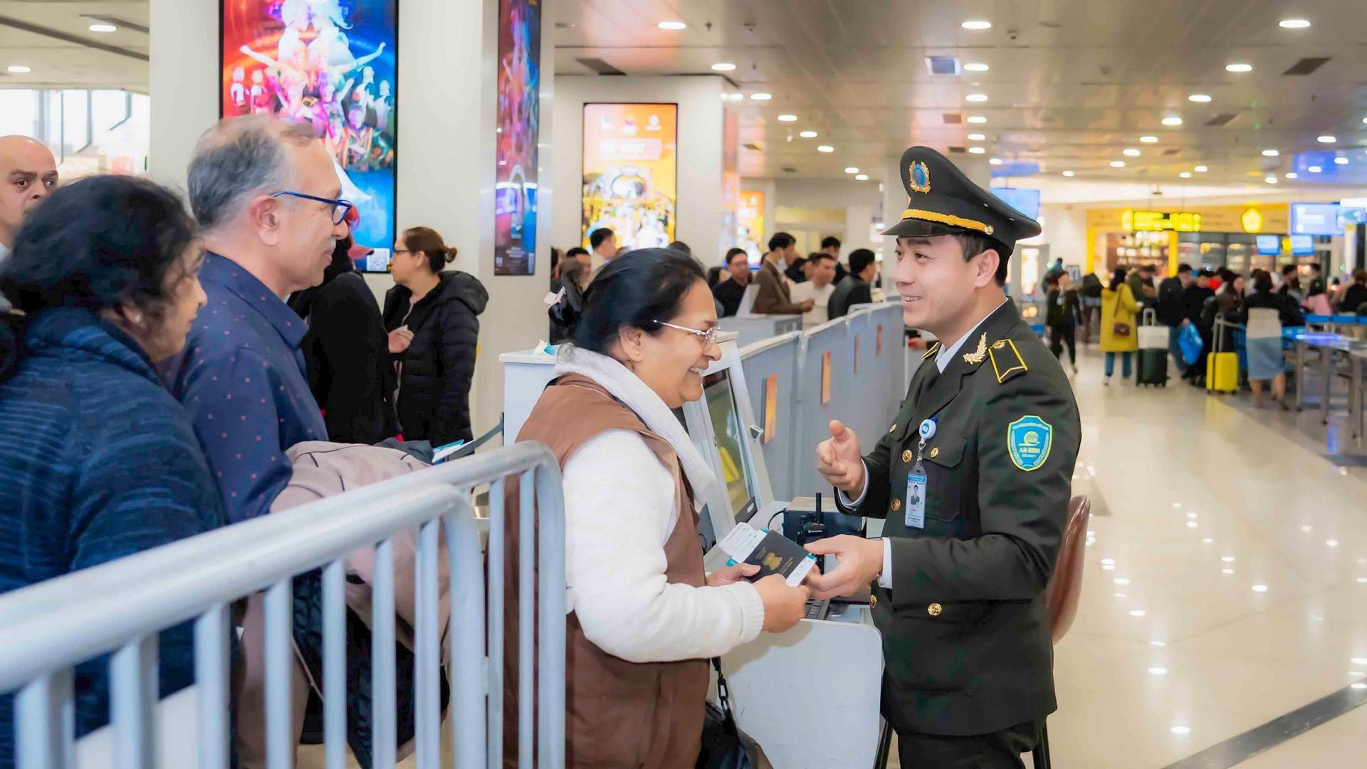 cong-tac-phuc-vu-tet-tai-noi-bai-dam-bao-an-toan.jpg