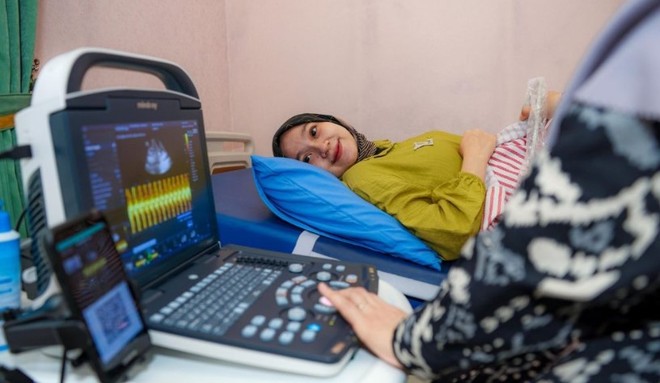 Chính phủ Indonesia vạch lộ trình tận dụng hơn nữa công nghệ dữ liệu và AI để cải thiện kết quả chăm sóc sức khỏe, chẳng hạn như giảm tỷ lệ tử vong bà mẹ và trẻ em