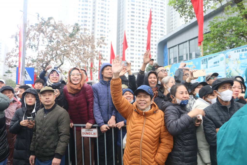 Cử nhân đại học quyết tâm rèn luyện trong màu áo lính