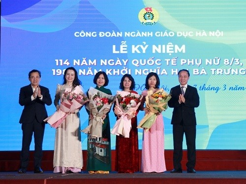 Hỗ trợ 122 nữ nhà giáo có hoàn cảnh khó khăn