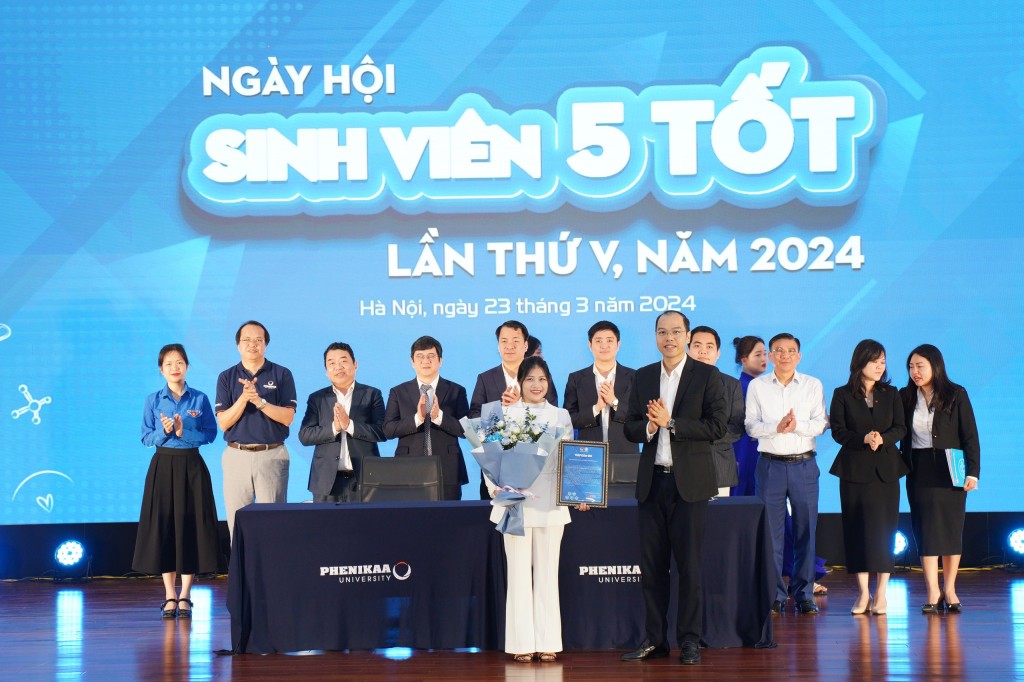 Sân chơi bổ ích cho sinh viên kết nối và rèn luyện “5 tốt”