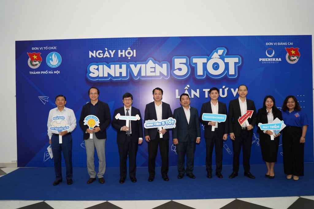 Sân chơi bổ ích cho sinh viên kết nối và rèn luyện “5 tốt”