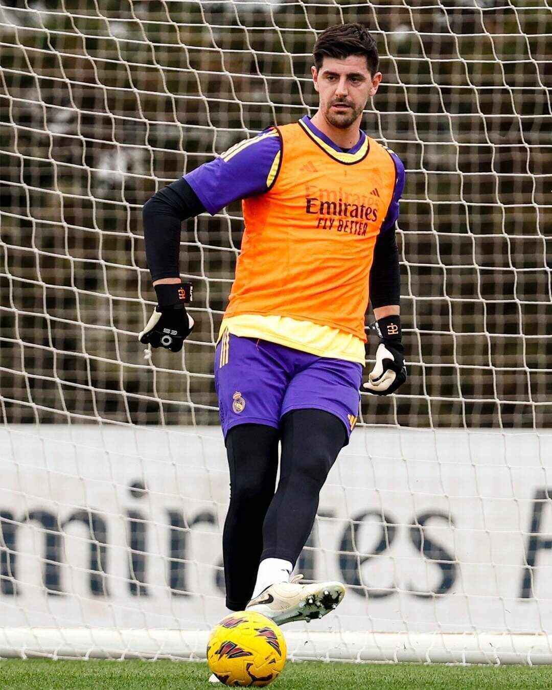 Chấn thương cùng như rắc rối bên lề đang tàn phá sự nghiệp của Thibaut Courtois.  Ảnh: Real Madrid