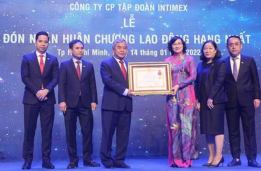 Bài 2: Tổ chức Đảng mạnh, doanh nghiệp phát triển vững