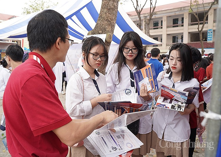 học sinh Thủ đô tham dự chương trình “Đối thoại tư vấn hướng nghiệp về khối ngành công nghệ”