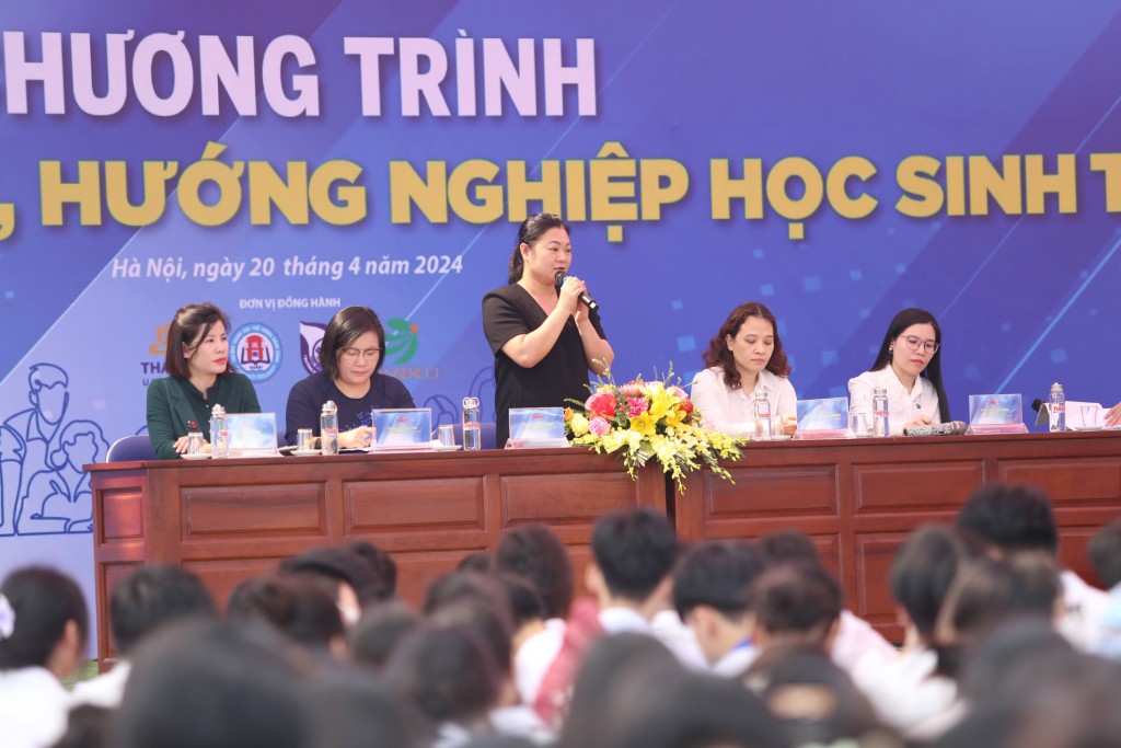 Nhiều thông tin bổ ích, thiết thực về định hướng nghề