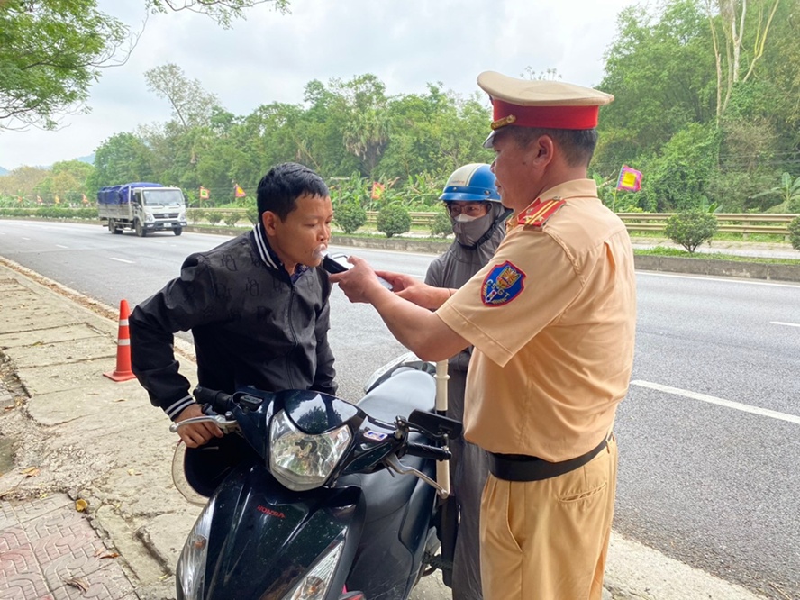 Thanh Hóa: Triển khai các giải pháp bảo đảm trật tự, an toàn giao thông dịp nghỉ lễ 30/4 - 1/5