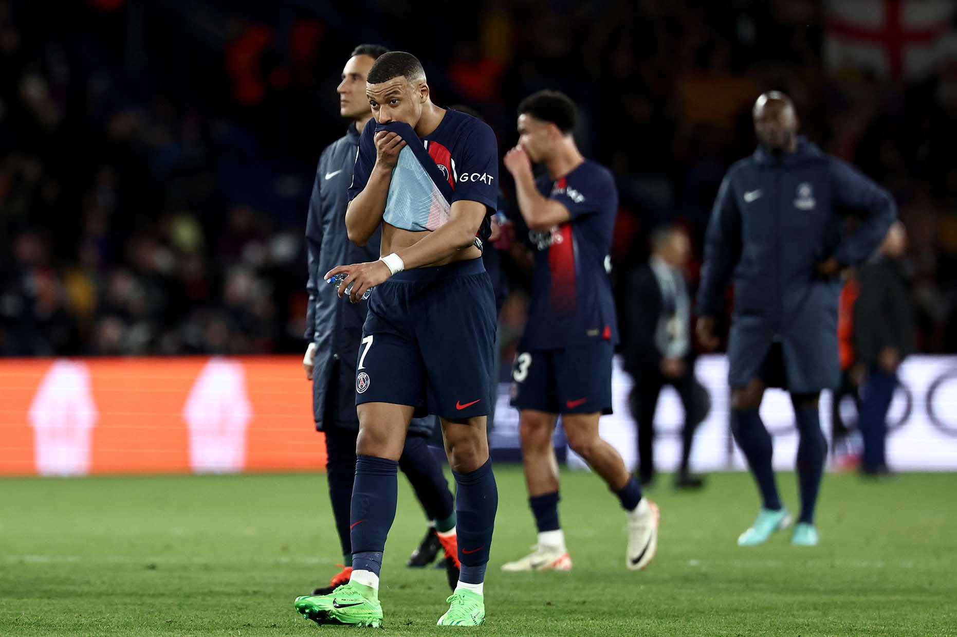 Mbappe rời PSG với giấc mơ vô địch Champions League còn dang dở. Ảnh: AFP