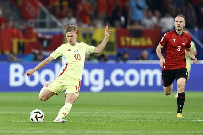 Dani Olmo là