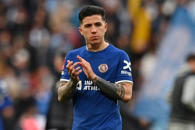 Chelsea trong cơn bão từ vụ phân biệt chủng tộc của Enzo Fernandez