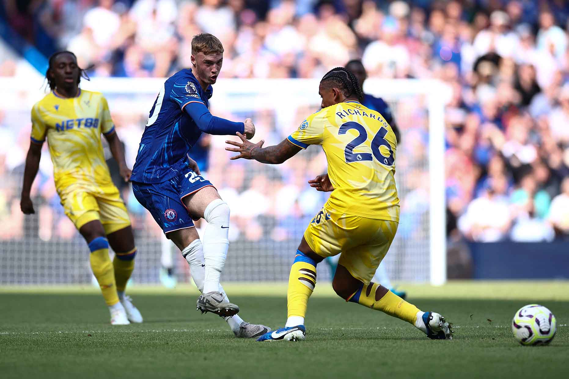 Cole Palmer quá quan trọng nên Chelsea không thể để tiền đạo này bị bào sức. Ảnh: AFP