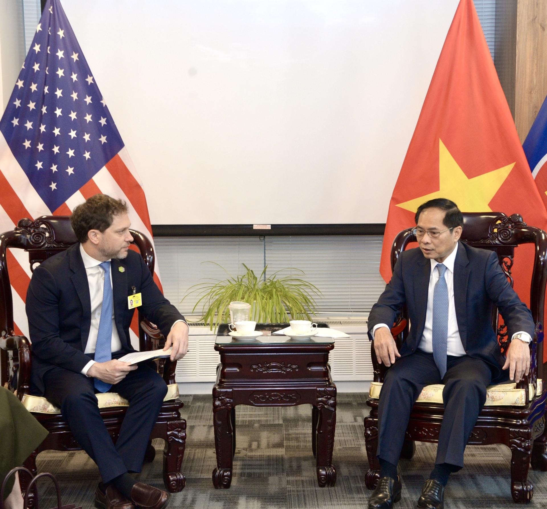 su doan ket chu nghia da phuong va xay dung long tin la nen tang de giai quyet cac thach thuc toan cau hinh 3