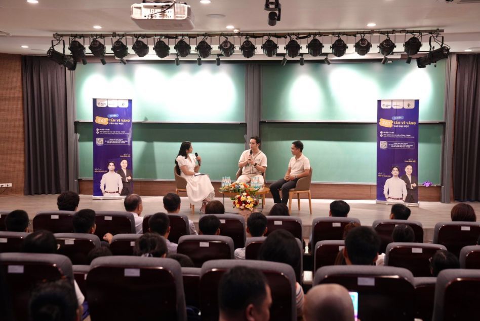 Toàn cảnh sự kiện “SAT - Tấm vé vàng vào đại học“. Ảnh: Future Class