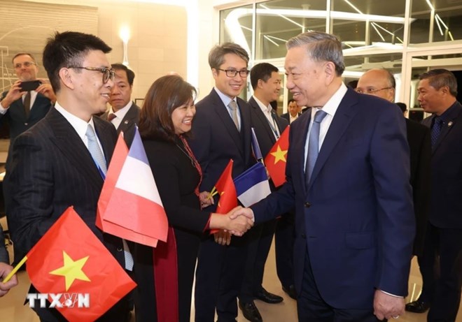Tổng Bí thư, Chủ tịch nước Tô Lâm bắt đầu thăm Pháp