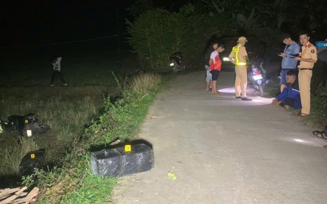 Liên tiếp bắt giữ các vụ vận chuyển pháo lậu về đêm