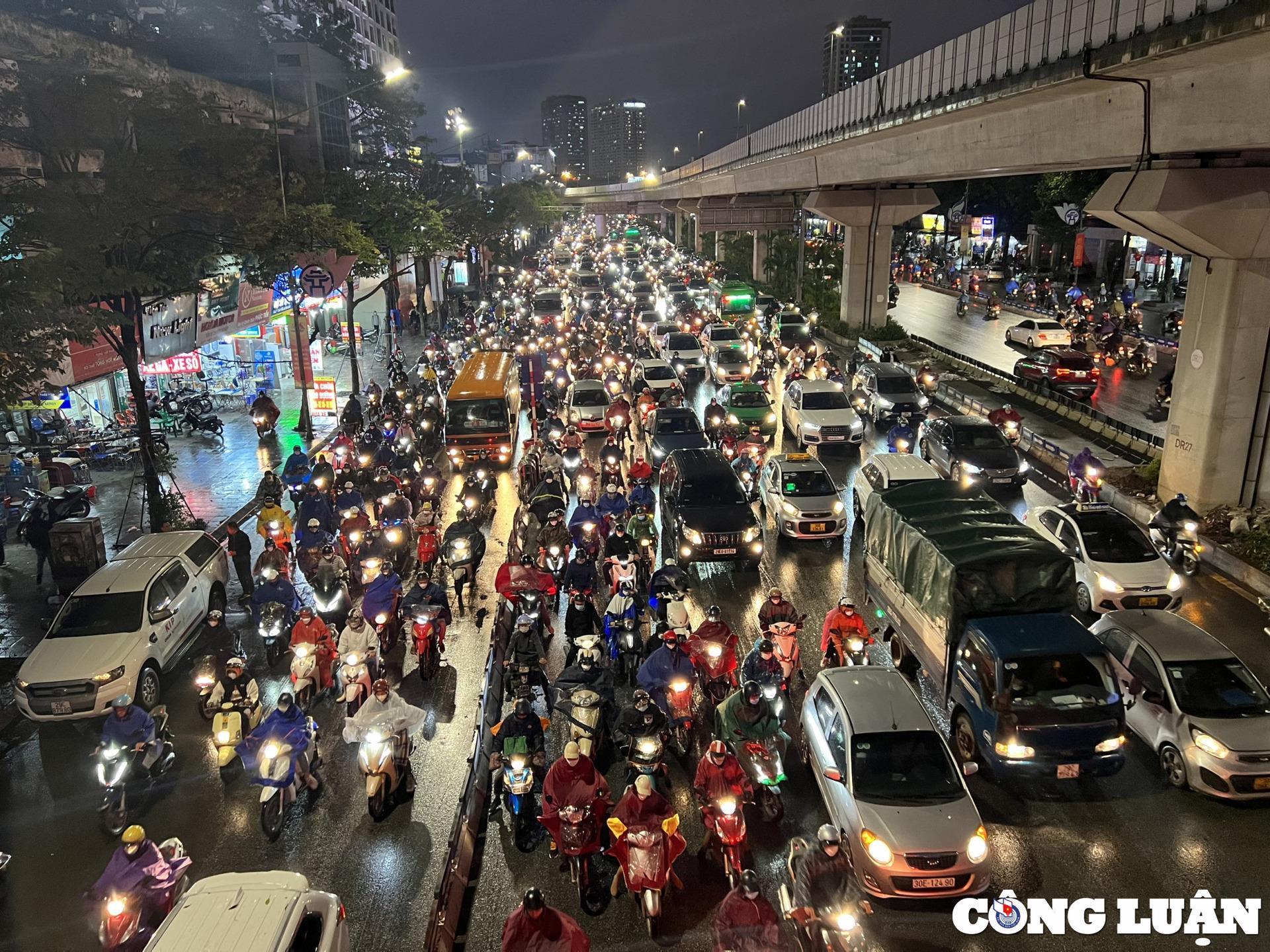 phan vung hoat dong phuong tien tai ha noi lieu co kha thi hinh 2