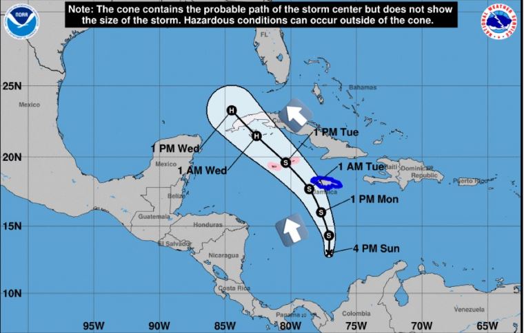 Dự báo đường đi của bão Rafael. Ảnh: NOAA