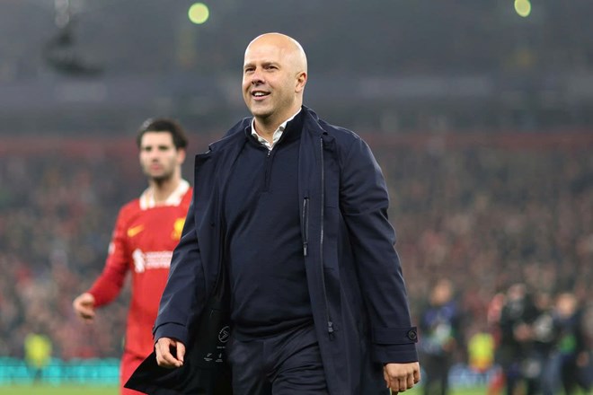 Arne Slot cùng bản thiết kế ấn tượng với Liverpool